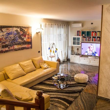Villa Ivana Desenzano del Garda Eksteriør bilde