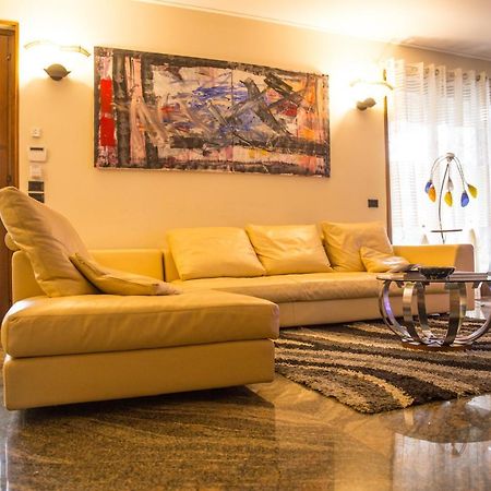 Villa Ivana Desenzano del Garda Eksteriør bilde