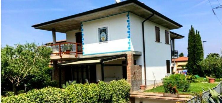 Villa Ivana Desenzano del Garda Eksteriør bilde