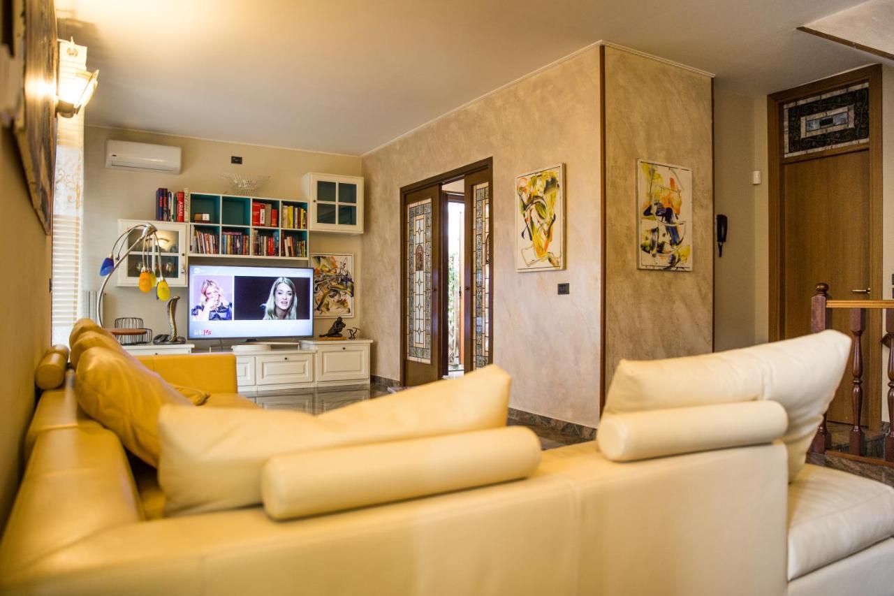 Villa Ivana Desenzano del Garda Eksteriør bilde
