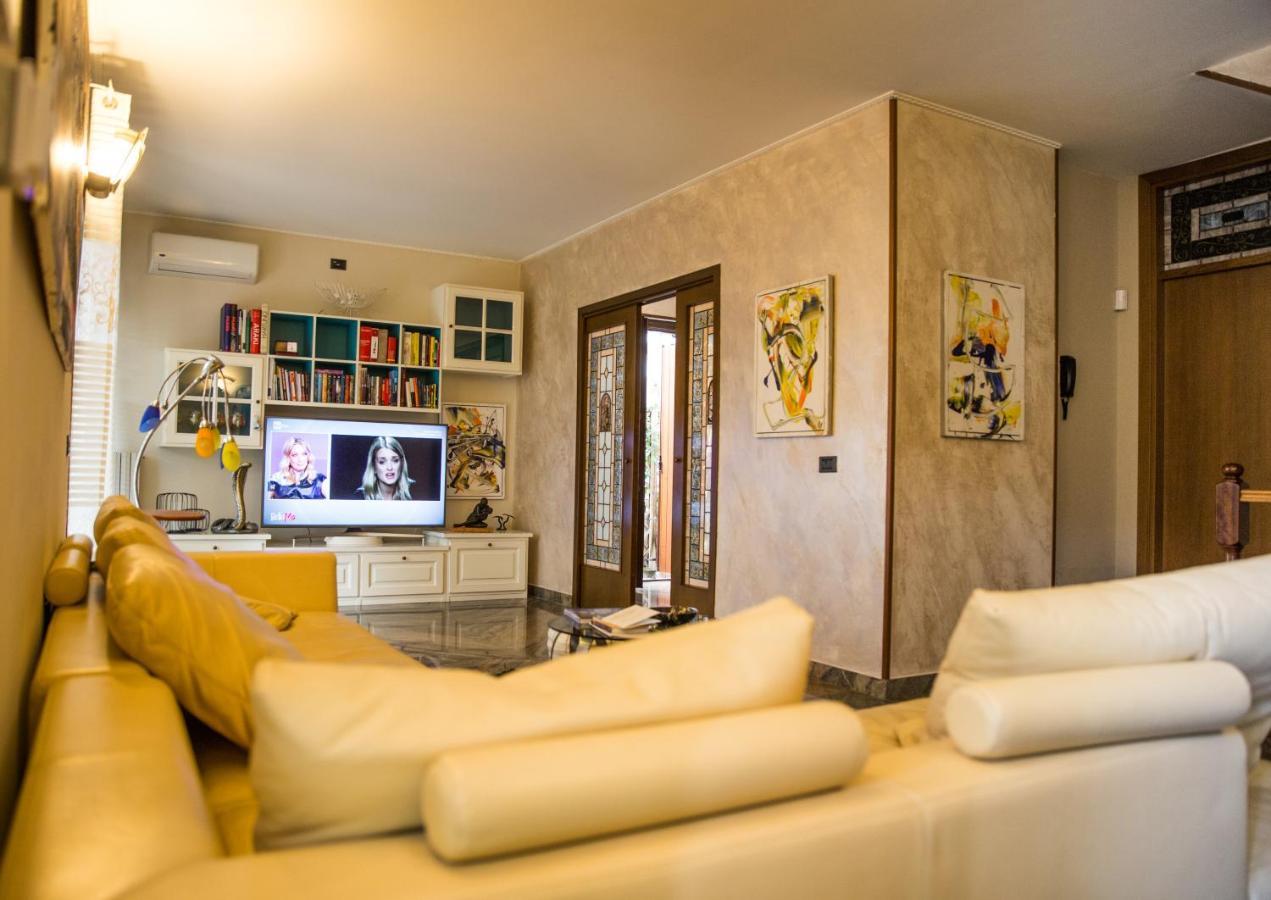 Villa Ivana Desenzano del Garda Eksteriør bilde