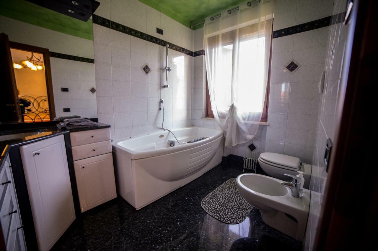 Villa Ivana Desenzano del Garda Eksteriør bilde